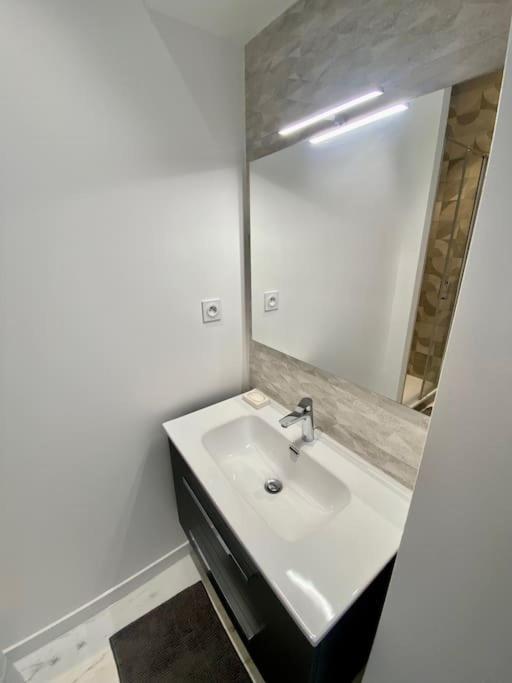Superbe Appartement Hyper Centre 4 Personnes Valence  Exterior photo